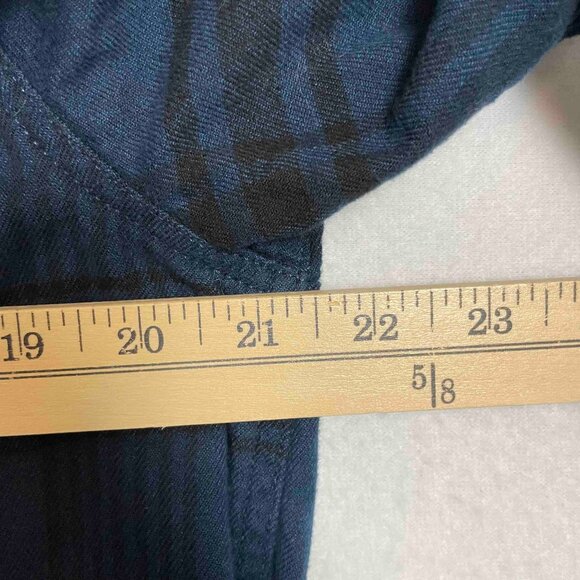 Carhartt Rugged Flex Relaxed Fit Midweight Flannel Long-Sleeve Tunic Womens Sz L - Picture 9 of 10